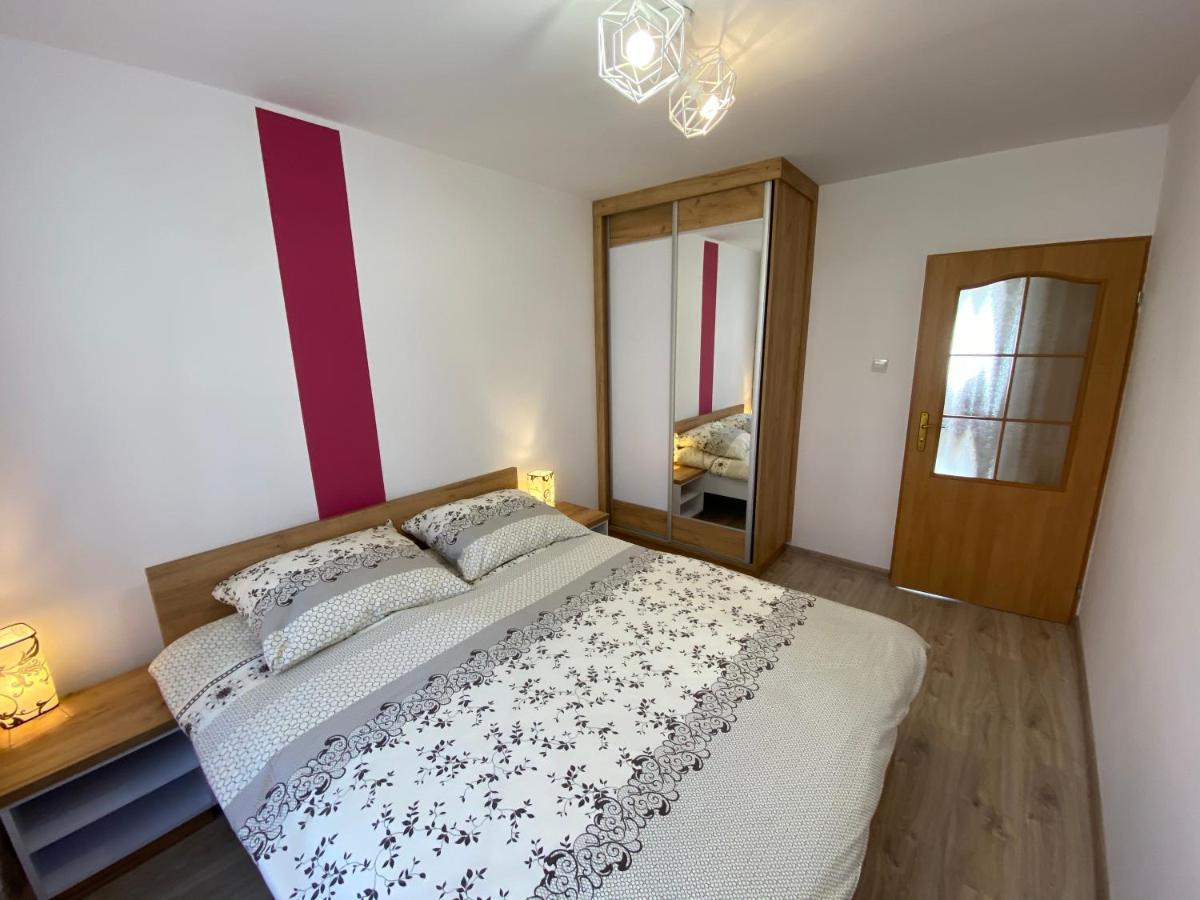 Apartament Martynka シクラルスカ・ポレンバ エクステリア 写真