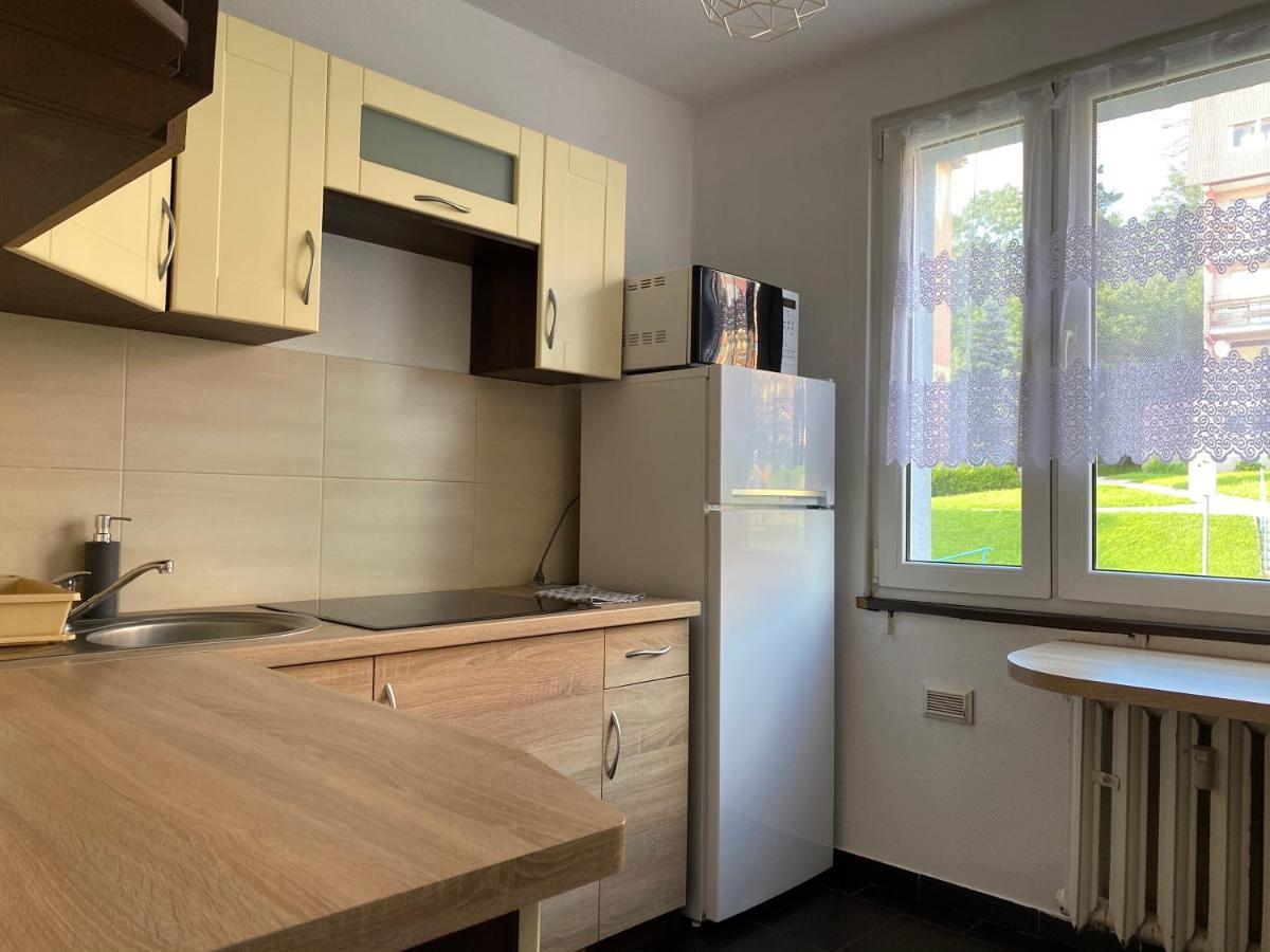 Apartament Martynka シクラルスカ・ポレンバ エクステリア 写真